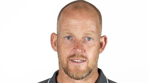 Vitesse zet jeugdtrainer op non-actief na incident met speler: 'Ik neem de schuld volledig op me'