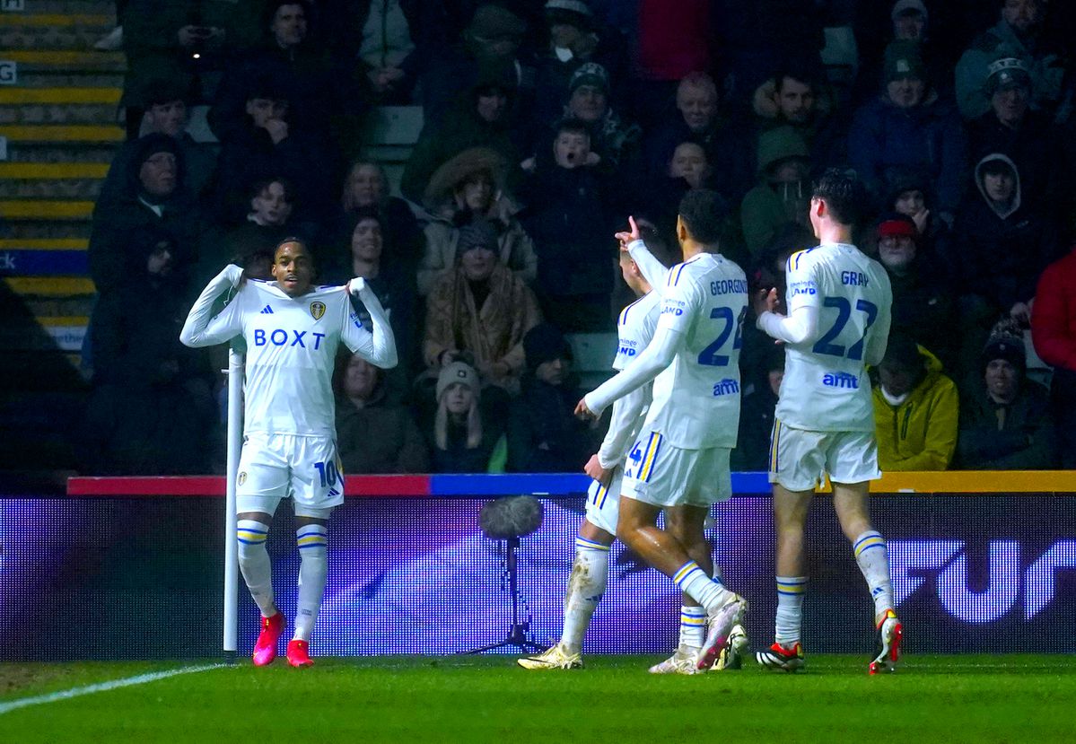 Crysencio Summerville helpt Leeds United met mooie goal en assist naar vijfde ronde FA Cup