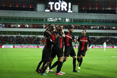 Jonathan Tah kopt Bayer naar halve finale DFB-Pokal