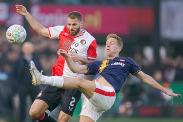 Gijs Smal doet mysterieus over transfer naar Feyenoord: 'Getekend? Done deal?'