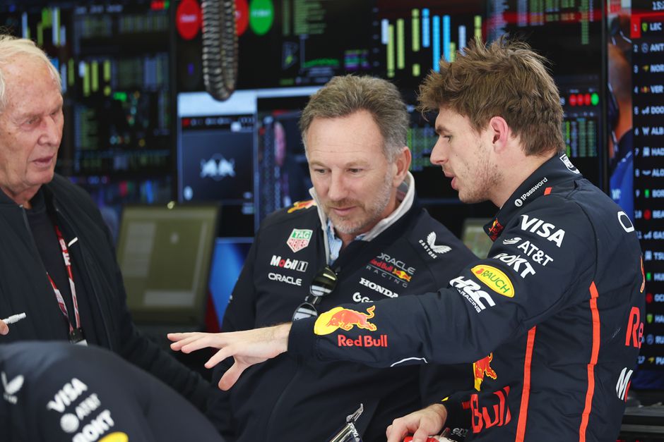 Grote baas Red Bull Racing bemoeit zich ook met mogelijk vertrek Max Verstappen: 'Hij heeft veel aan ons te danken'