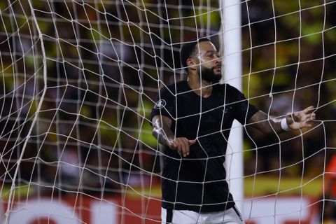 Memphis Depay heeft mirakel nodig met Corinthians na enorme afstraffing tegen Barcelona