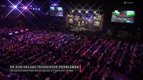 Woede na nieuw gedonder Viaplay bij Premier League Darts: 'Zo gaan jullie wel failliet'