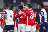 AZ zorgt voor indrukwekkende stunt tegen Tottenham Hotspur, maar moet zich ook achter de oren krabben