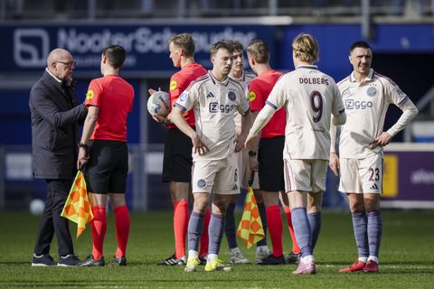 Let op: deze spelers zijn afwezig bij Ajax op weg naar 'traumatisch' duel met FC Groningen