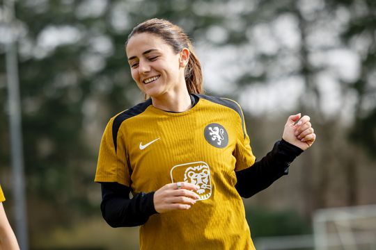 Veelbesproken Daniëlle van de Donk klaar voor rentree bij Oranje Leeuwinnen: 'Ze kan spelen'