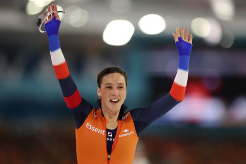 Topschaatsster Suzanne Schulting glundert na 'bijzonder' WK sprint: 'Alle vraagtekens zijn weg'