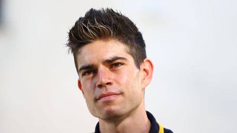 Wout van Aert geeft update na operatie: 'Begin me weer als mezelf te voelen'