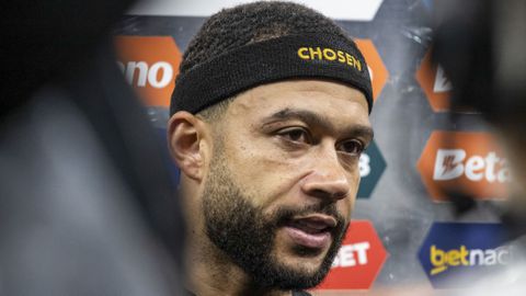 Oranje-spits Memphis Depay vol ongeloof na ingrijpen voetbalbond: 'Ik snap het gewoon niet'