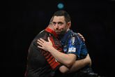 Darter Luke Humphries worstelt met zijn emoties. ©PDC