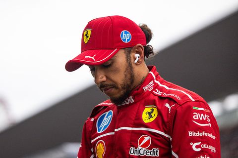 Formule 1-legende Lewis Hamilton doet bij Ferrari pijnlijke bekentenis
