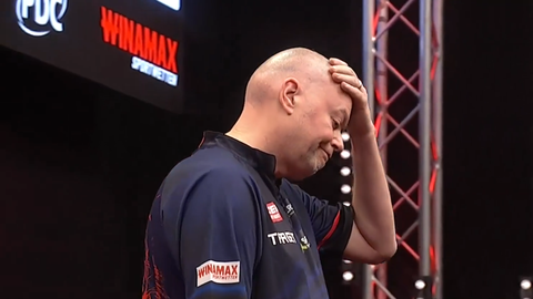 Ook Raymond van Barneveld loopt vol ongeloof tegen 'Nederlandse beul' aan