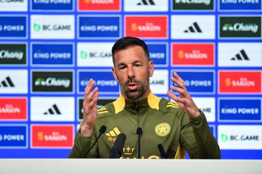 'Ruud van Nistelrooij moet na dramatische serie vrezen voor rampscenario bij Leicester City'
