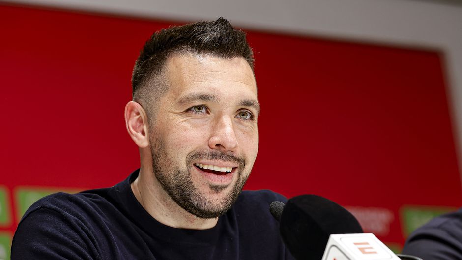 Francesco Farioli meldt goed nieuws voor Ajax: 'Hij kan komende zondag wel mee denk ik'