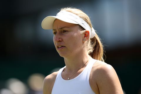 Boze tennisster loopt leeg over vriendinnen van haar collega's: 'Voelt alsof we worden buitengesloten'