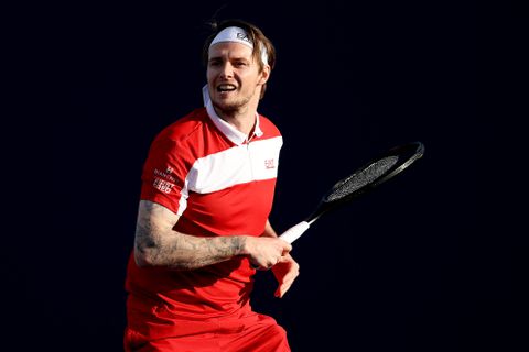 Vader én oud-trainer van toptennisser onthult pikante familievete: 'Dat is alles wat ik van mijn zoon heb gekregen'