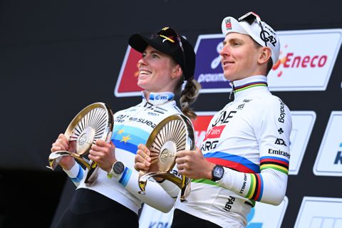 Demi Vollering heeft opmerkelijke boodschap voor Tadej Pogacar na Ronde van Vlaanderen: 'Mijn vader zal blij zijn'
