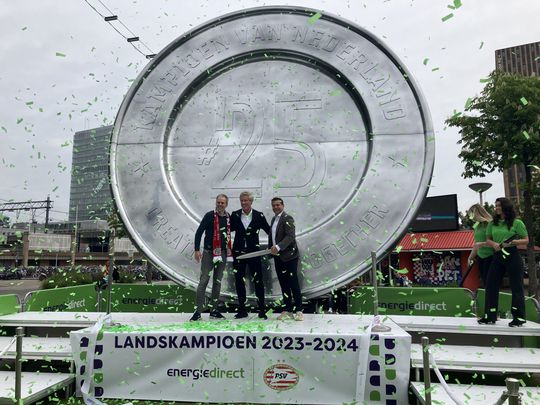 Marcel Brands over PSV-feest na kampioenschap: 'Spelers hebben flink huisgehouden, zelf gepast los gegaan'