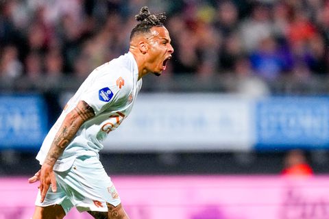 NEC wint dankzij prachtgoal Tjaronn Chery van Excelsior, feest in Almere