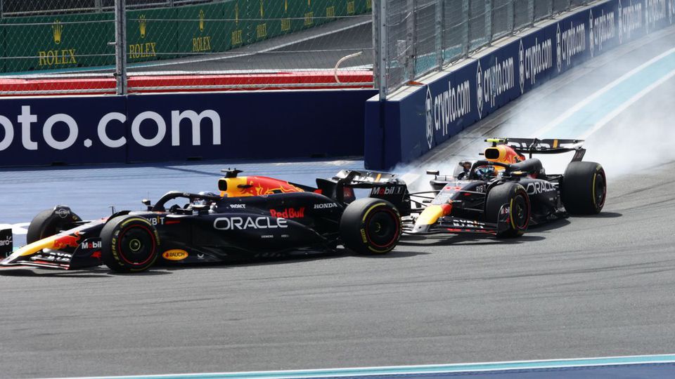 Max Verstappen schrikt zich rot van beelden Sergio Pérez bij GP Miami: 'Oh my god!'