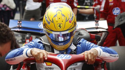 Het vuur brandt nog steeds bij 'boze' Lewis Hamilton: 'Ik ga me niet verontschuldigen'