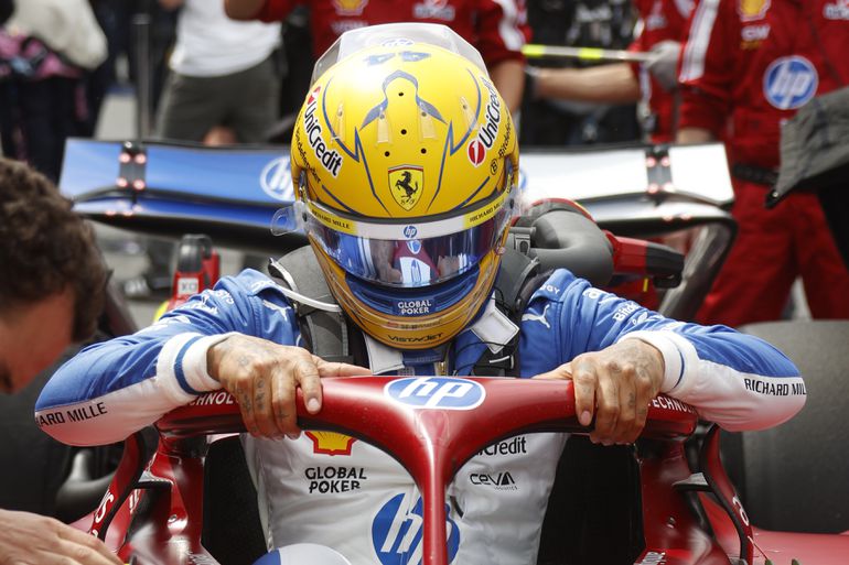 Het vuur brandt nog steeds bij 'boze' Lewis Hamilton: 'Ik ga me niet verontschuldigen'