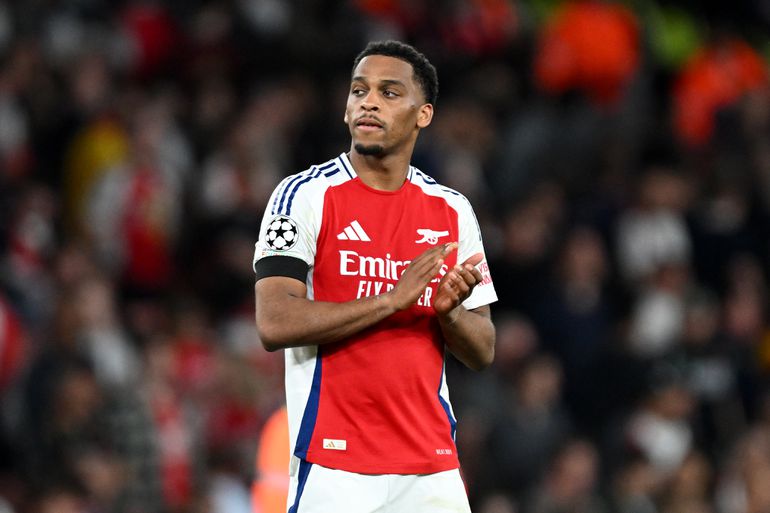 Arsenal-trainer spreekt zich uit over beschikbaarheid Jurriën Timber in Champions League-duel met PSG