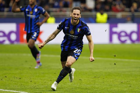 Buitenlandse media krijgen 'hartaanval' na bizarre halve finale Champions League tussen Inter en FC Barcelona