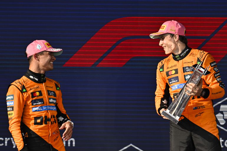 Rampjaar 2007 hangt als donkere wolk boven McLaren met succescoureurs Lando Norris en Oscar Piastri