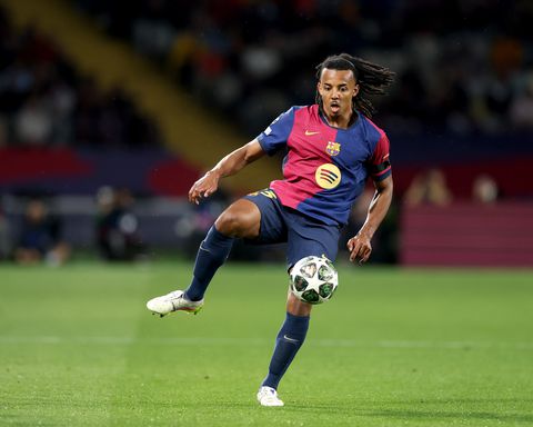 FC Barcelona-ster reist samen met fans in commerciële vlucht naar Milaan voor Champions League-duel met Inter