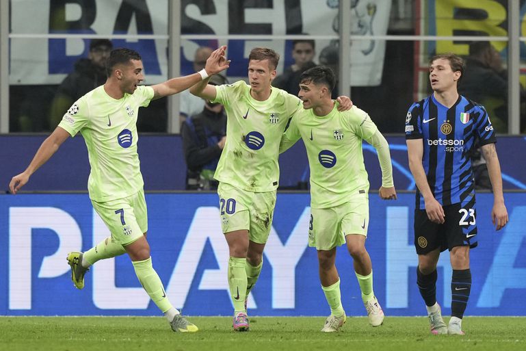 LIVE Champions League | Wéér heldenrol voor Denzel Dumfries in absolute slotfase: Barcelona en Inter gaan verlengen