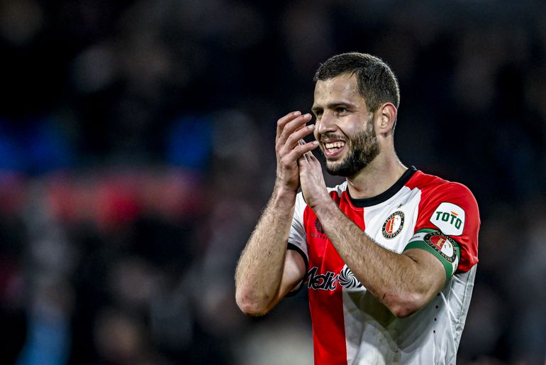 Vaderlijk advies voor Feyenoorder David Hancko, die zijn 'zakken kan vullen': 'Denk je nou werkelijk...'