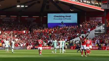 VAR blijft actief in Premier League: deze verbeteringen gaan ze doorvoeren