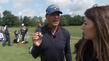 Voetballegende Ruud Gullit plaagt Ajacieden op de golfbaan: 'Dit ding is erg belangrijk'