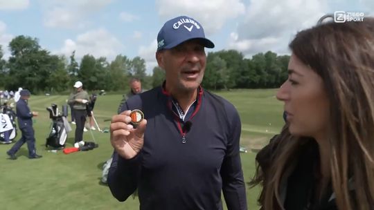 Voetballegende Ruud Gullit plaagt Ajacieden op de golfbaan: 'Dit ding is erg belangrijk'