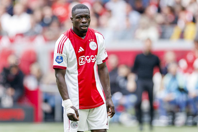 Ajax-spits Brian Brobbey lange tijd slachtoffer van afpersingstruc: vriend neergeschoten en hulp geweigerd