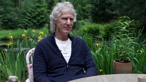 Ex-voetbaltrainer Gertjan Verbeek doet boekje open over opvallende hobby: 'Het was maar goed dat ik vrijgezel was'