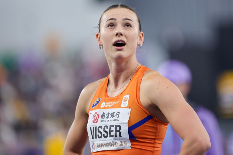 Topatlete Nadine Visser laat emoties de vrije loop na verrassing: 'Ik voel mijn lip helemaal trillen'