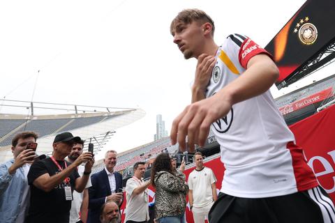 Grote klap voor Duitsland: aanvaller in vorm meldt zich af voor WK vanwege blessure