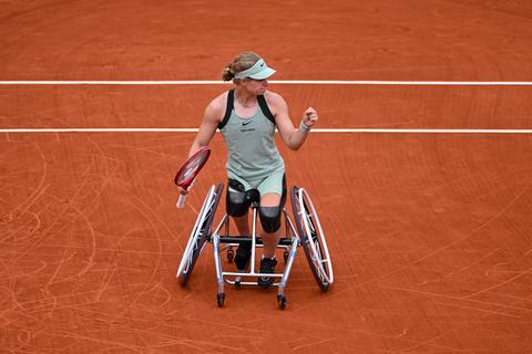 Tennisicoon Diede de Groot (29) verdient smak prijzengeld na zoveelste eindzege op Roland Garros