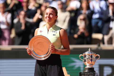 Toptennisster Maja Chwalinska biedt excuses aan fans aan na kansloze Roland Garros-finale: 'Het is allemaal haar schuld'