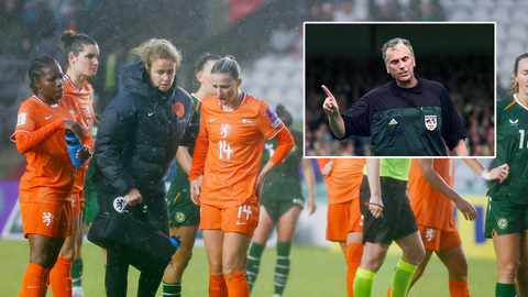 Oranje Leeuwinnen slachtoffer van nieuwe FIFA-regel, oud-toparbiter verbolgen: ‘Draai maar terug!'