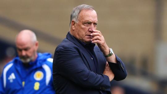 Vrees voor Dick Advocaat (78) en Curaçao op WK: 'Het sprookje is wel over...'