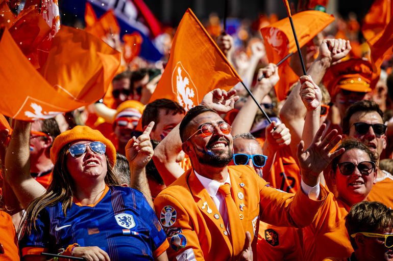 Live Nederland - Turkije | Opstelling Oranje bekend en gelekt berichtje over Memphis Depay