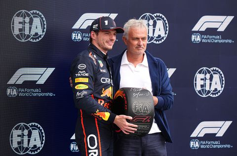 Max Verstappen krijgt bijzonder bezoek van 'Special One' en begroet hem hartelijk