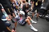 Chaos na Tour-zege Mathieu van der Poel: uitgeputte ritwinnaar volledig overdonderd