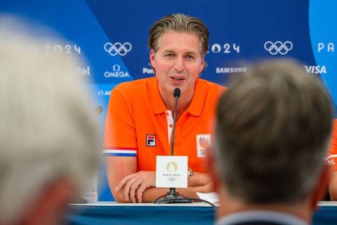 Pieter van den Hoogenband 'diep geraakt' door 'onveilige situatie' als kind: 'Zegt wel iets over hoe hard het binnenkomt'