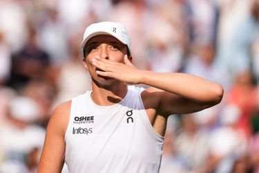 Toptennisster Iga Swiatek laat Wimbledon gruwelen: 'Ze gaan me waarschijnlijk verbannen'