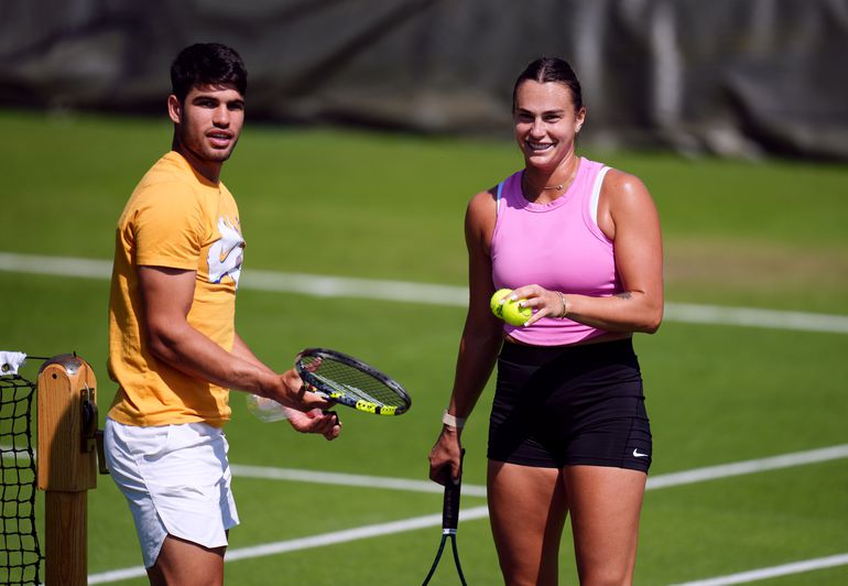 Programma Wimbledon | Topfavorieten Aryna Sabalenka en Carlos Alcaraz moeten aan de bak op het heilige gras