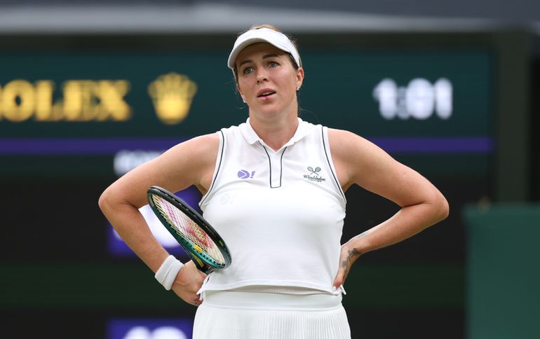 Woedende toptennisster eist uitleg van umpire op Wimbledon: 'Jullie hebben me bestolen!'